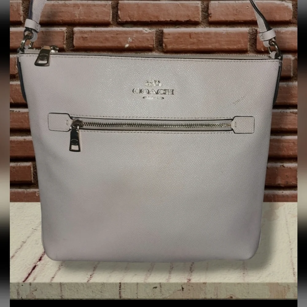 Coach Mini C1556 Rowan File Bag